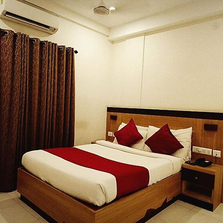 Prayana Hotels Kochi Eksteriør billede