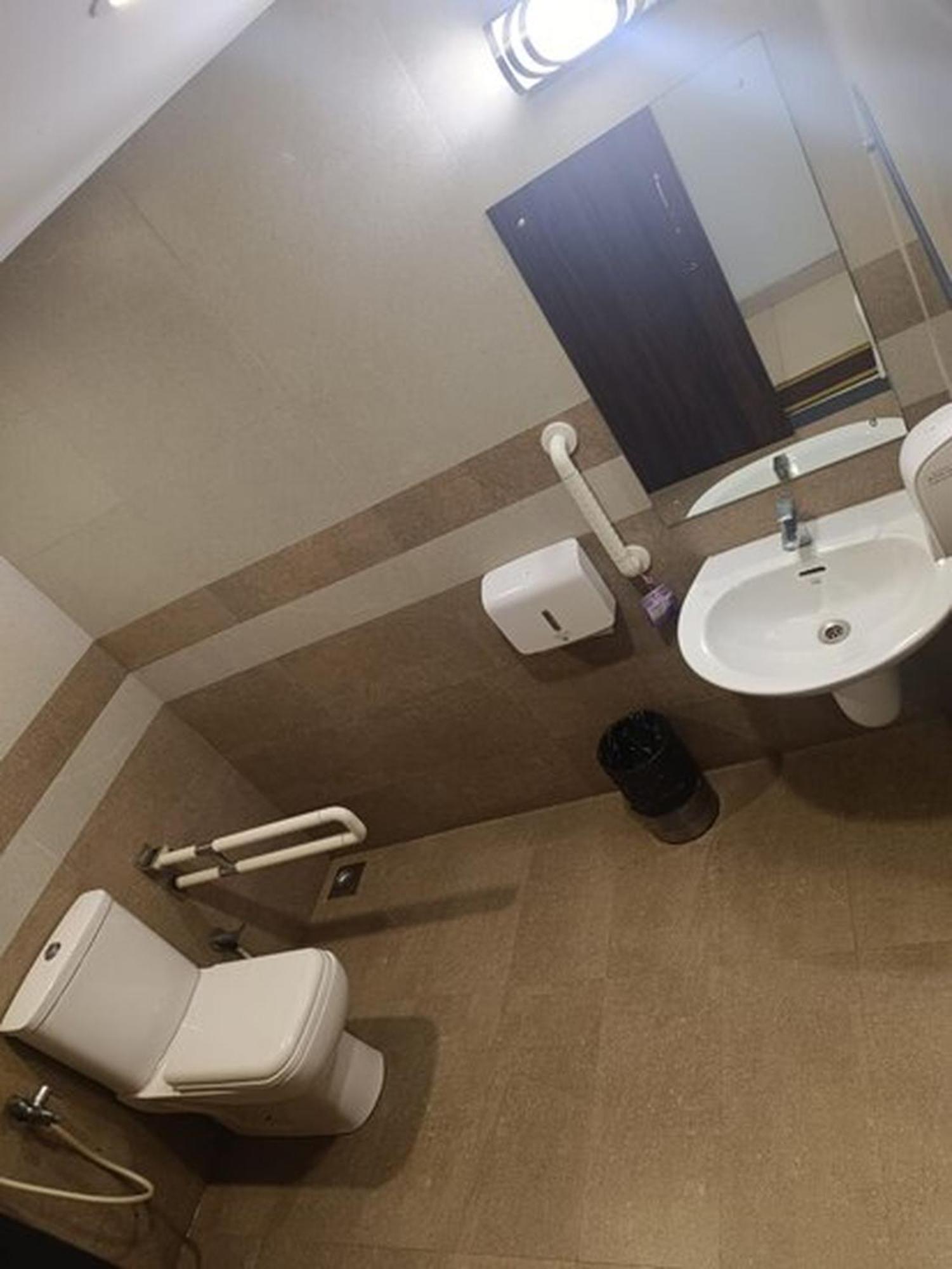 Prayana Hotels Kochi Eksteriør billede