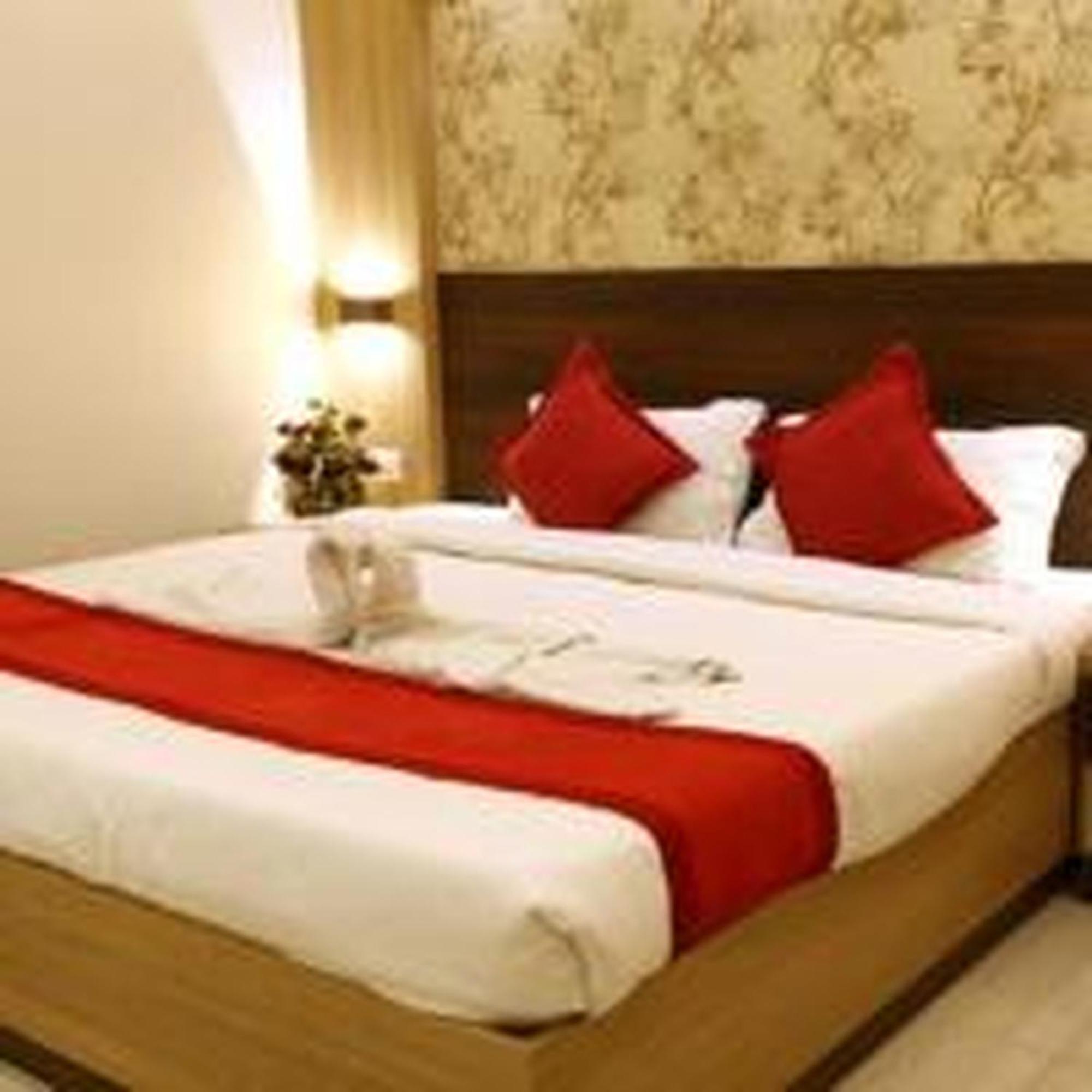 Prayana Hotels Kochi Eksteriør billede