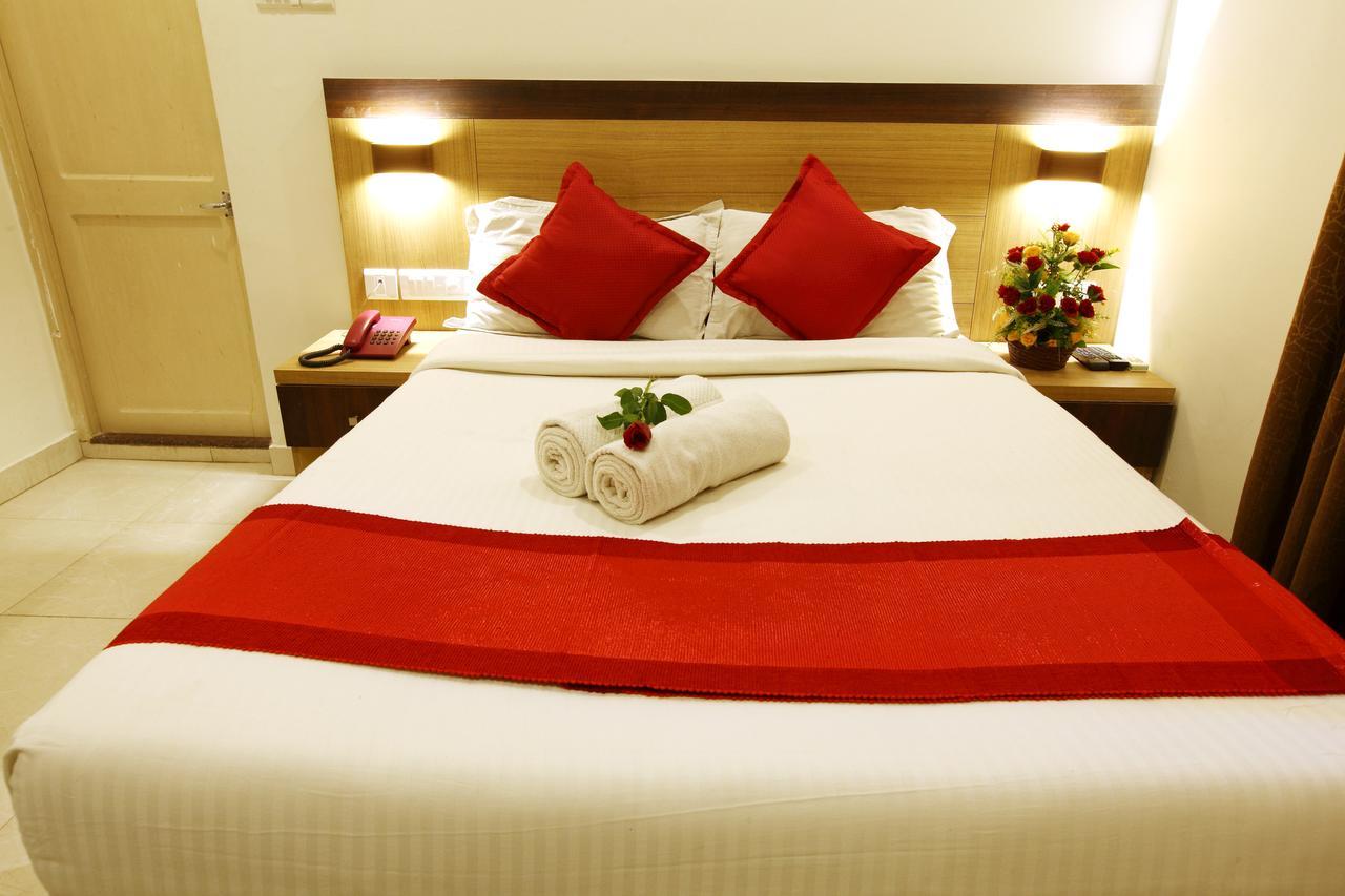 Prayana Hotels Kochi Eksteriør billede