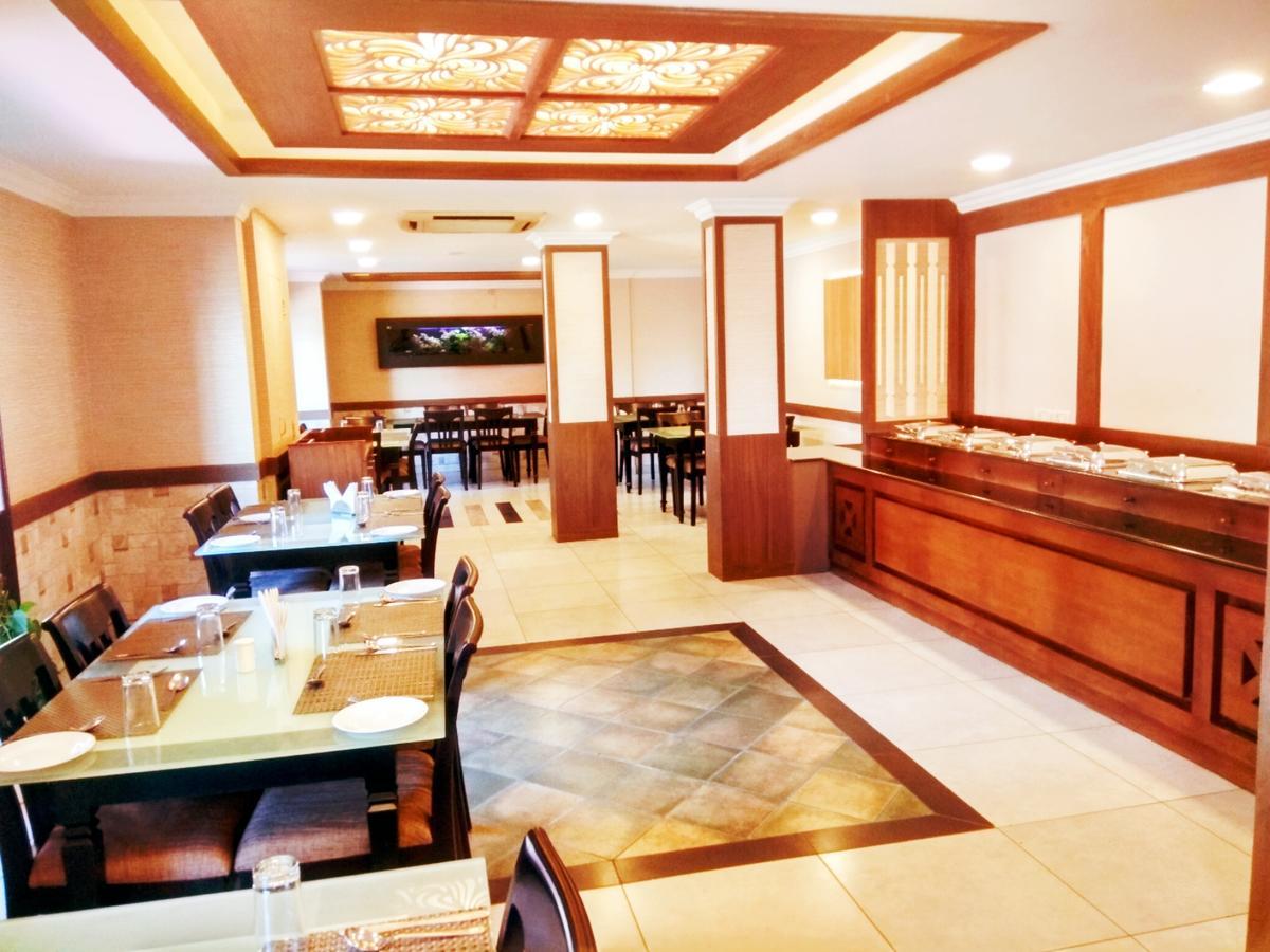 Prayana Hotels Kochi Eksteriør billede