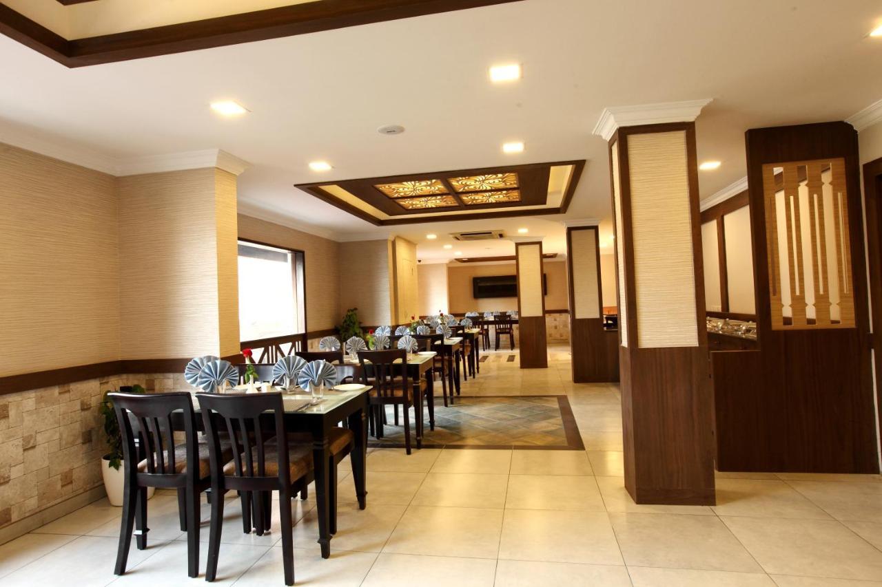 Prayana Hotels Kochi Eksteriør billede